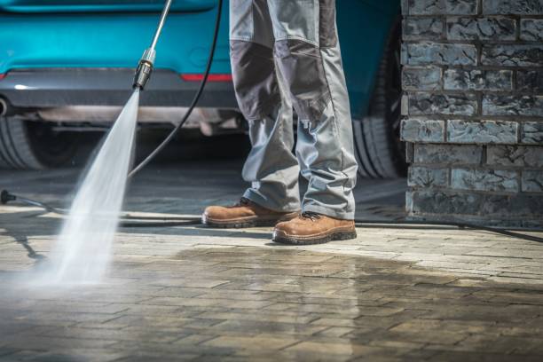 Professional Pressure Washing Services in Peosta, IA